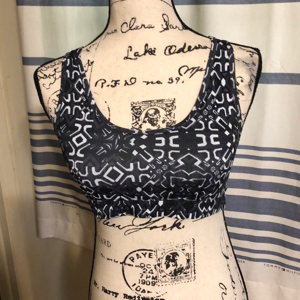 Sports bra